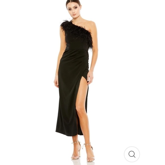 Mac Duggal FEATHER TRIM ONE SHOULDER DRAPED DRESS in black size 8. NEW $298 - Picture 1 of 11